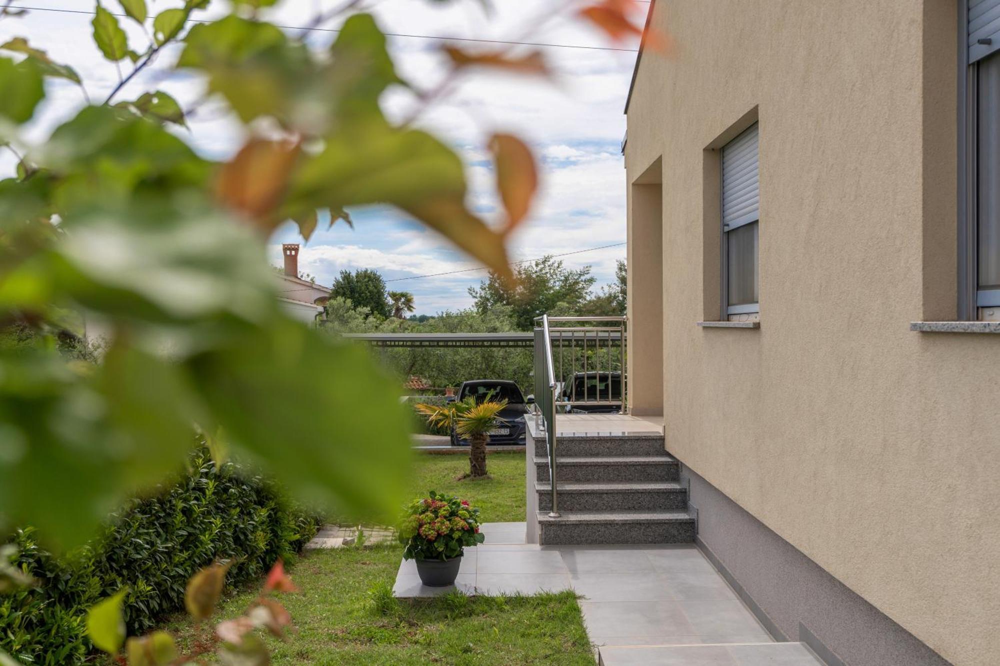 Dani's Place Apartman *